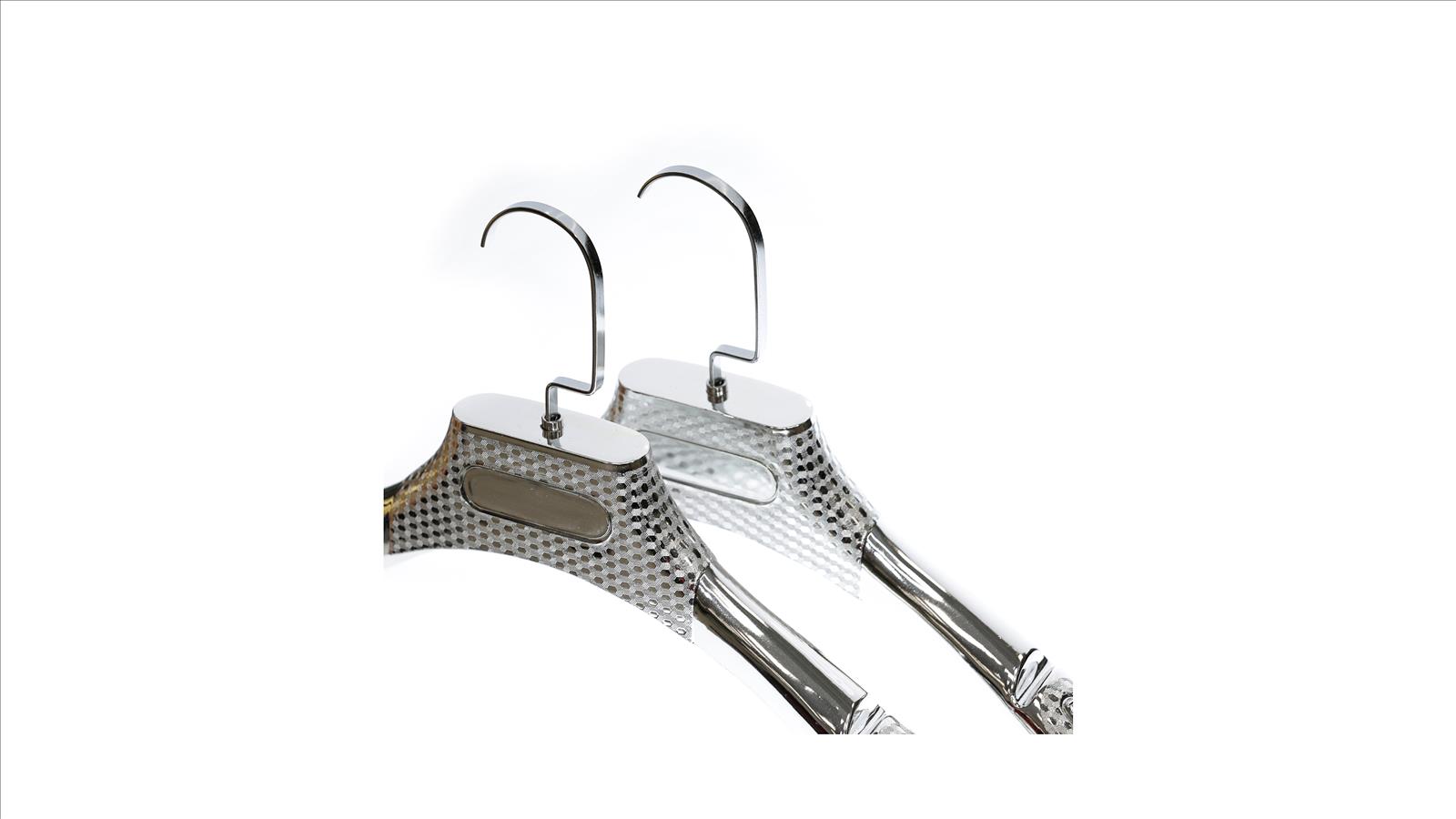 Skytrading KG - Abendkleider, Ballkleider | Kategorie: KLEIDERBÜGEL - CLOTHES HANGERS / Size L | Angebot: Damenbekleidung, Damen Accessoires, Schuhe, Dessous, Große Größen, Young Fashion, Leather Wear | Adresse: Skytrading KG - Quellenstrasse 4/1/7 - 1100 Wien - Tel: 004369918008070 - office@skyfashion.net