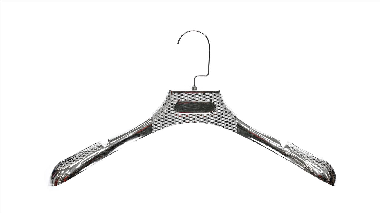 Skytrading KG - Abendkleider, Ballkleider | Artikel-Nr. Silver Classic Hangers L | KLEIDERBÜGEL - CLOTHES HANGERS | Lot – 50 Stück/Piece Breite/Board 44cm Materialzusammensetzung: Kunstoff Material composition: Plastic Haken ist zum Zusammensetzen Hook must be assembled | Kategorie: KLEIDERBÜGEL - CLOTHES HANGERS / Size L | Angebot: Damenbekleidung, Damen Accessoires, Schuhe, Dessous, Große Größen, Young Fashion, Leather Wear | Adresse: Skytrading KG - Quellenstrasse 4/1/7 - 1100 Wien - Tel: 004369918008070 - office@skyfashion.net