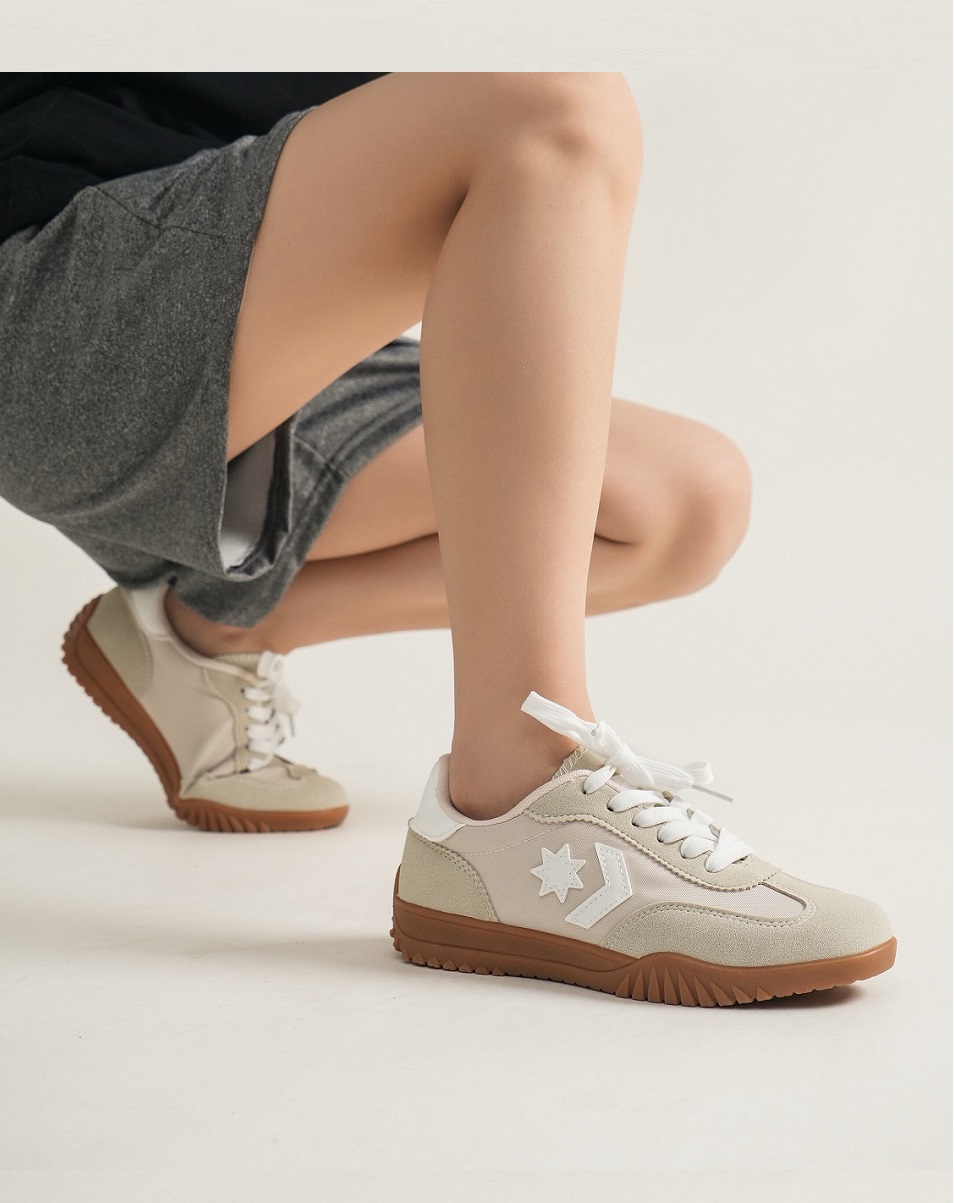 Lujah Shoes (Schuhgrosshandel) | Artikel-Nr. 24049 | Sneakers/GOW | Kategorie: Freizeitschuhe/Sneakers | Angebot: Schuhe, Große Größen, Kinder & Teens, Young Fashion, Leather Wear | Adresse: Lujah Shoes - Doesburgstraat 5 - 5651BD Eindhoven - Tel: 0031642235368 - lujah-schuh@hotmail.com