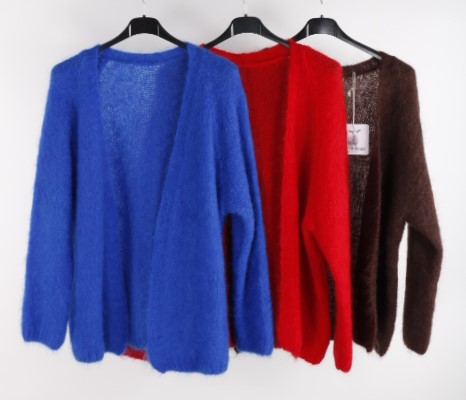 Hier geht's zum Shop von: olluni fashion GmbH - DOB-HAHA-Accessoires-Schuhe-Young-Fashion-Leder-Große Größen - Hamburg | Artikel-Nr. 76018-3 | 76% Mohair Strick Jacke Cardigen | Kategorie: Strickwaren | Adresse: olluni fashion GmbH - Modering 5, Haus D, 5 Etage - 22457 Hamburg - Tel: 040 55598886 - info@olluni.de | Angebot: Damenbekleidung, Damen Accessoires, Große Größen, Young Fashion, Leather Wear, Sofortprogramme, Orderware