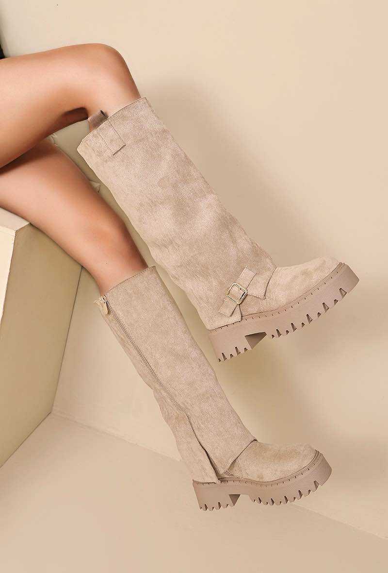 Hier geht's zum Shop von: E-Vitale Shoes - BIONDINI Großhandel Wholesale - hochwertige italienische Schuhe direkt ab Fabrik | Artikel-Nr. WZ-90 dea | Stiefel (LOT) 12 Stk | Kategorie: Damenschuhe / Stiefel (LOT) | Adresse: E-VITALE SHOES - Raum 114 - Breslauer Str. 8 - 41460 Neuss - Tel: 02131/3868532 - service@evitale-shoes.eu | Angebot: Damenbekleidung, Damen Accessoires, Herren Accessoires, Schuhe, Young Fashion, Leather Wear, Sofortprogramme, Orderware
